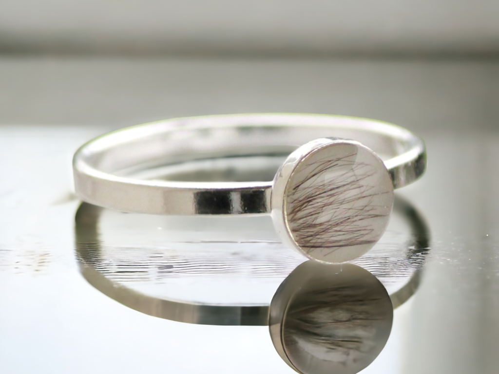 Schmuck mit Tierhaaren Ring mit Hundehaar Gedenkschmuck