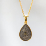 Erinnerungsschmuck Halskette Tropfenform Ascheschmuck Tierhaarschmuck