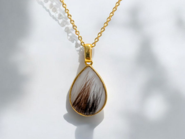 Erinnerungsschmuck Halskette Tropfenform Ascheschmuck Tierhaarschmuck